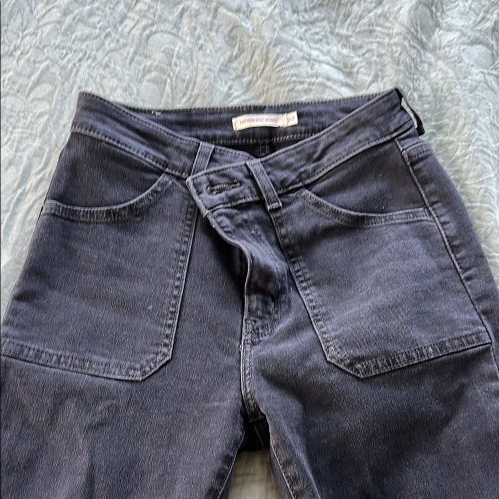 Levi's Women's Dark Gray High Rise Jeans